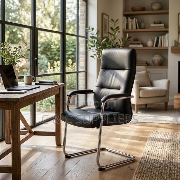 Ergonomic Leather Meeting Chair - thumbnail 2
