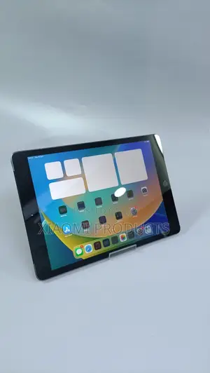 Apple iPad 10.2 (2019) 32 GB Gray