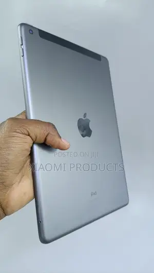 Apple iPad 10.2 (2019) 32 GB Gray