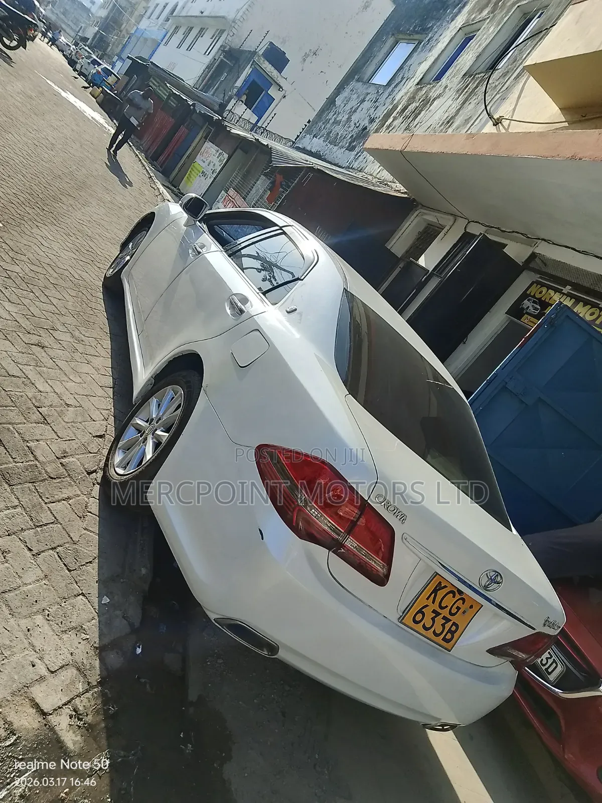 Toyota Crown 2009 White
