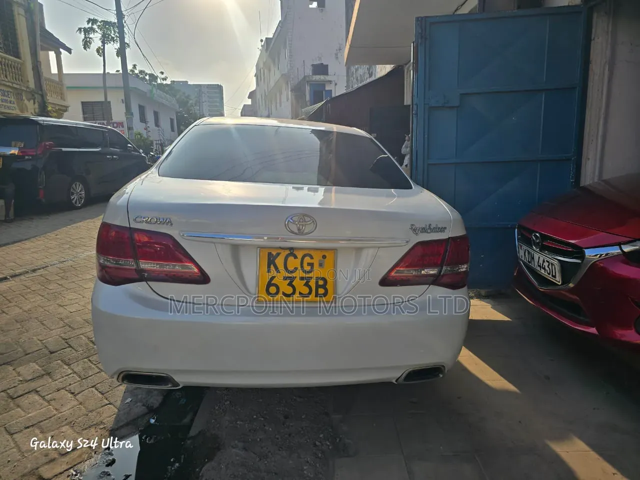 Toyota Crown 2009 White
