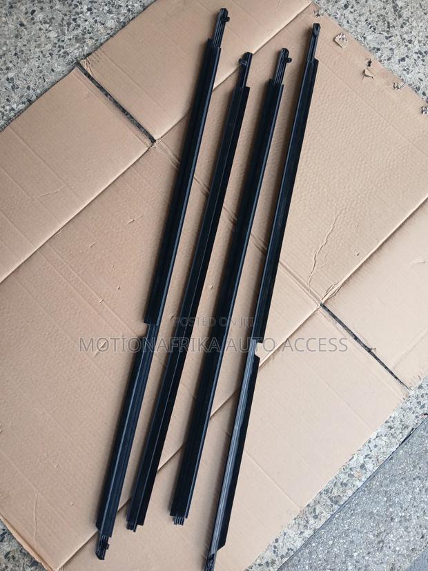 Prado 120 Weatherstrips