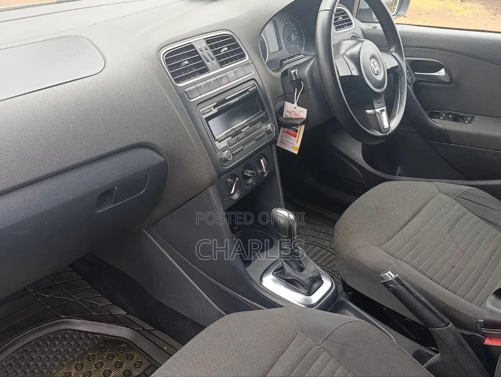 Volkswagen Polo 2013 Silver