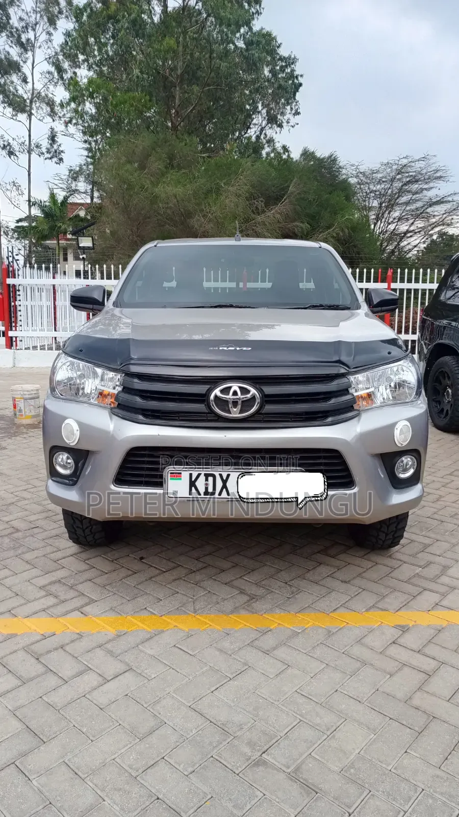 Toyota Hilux 2019 Silver