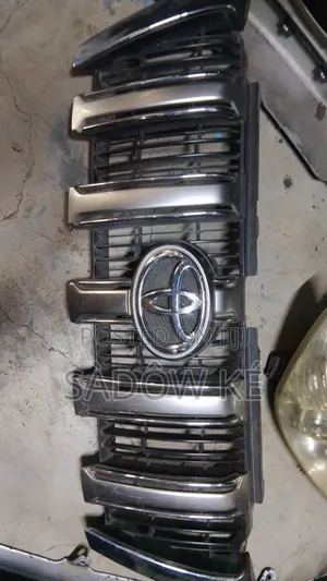 Prado J150 Grill