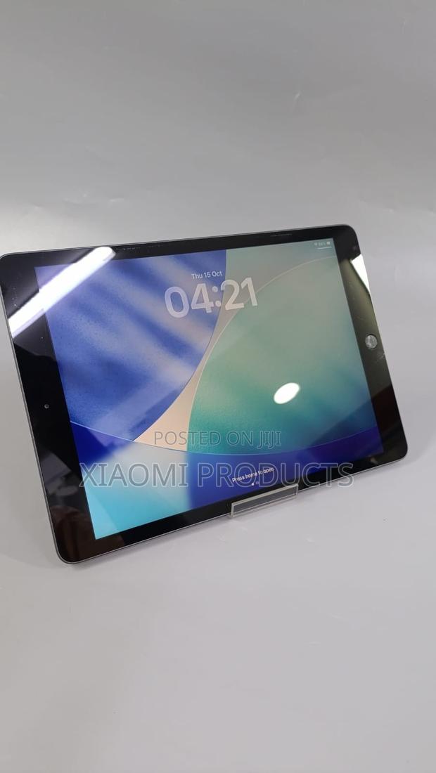 Apple iPad 10.2 (2020) Wi-Fi 32 GB Gray
