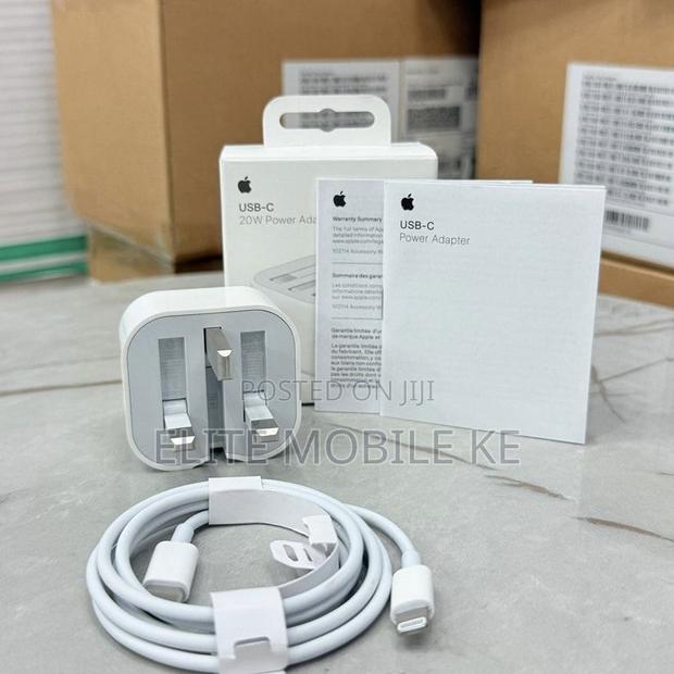 20 Watts Apple Adapter - thumbnail 2