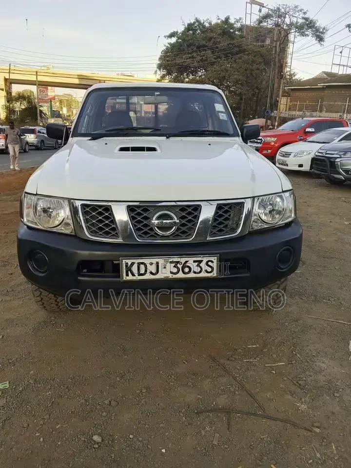 Nissan Patrol 2016 White