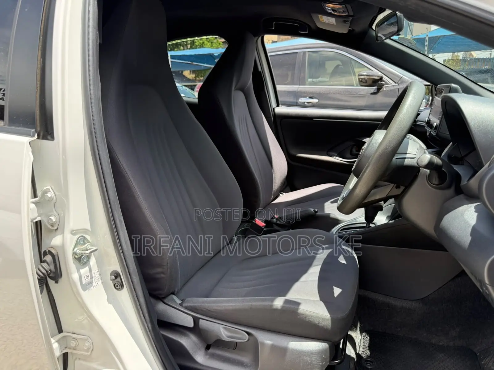 Toyota Yaris 2020 Pearl