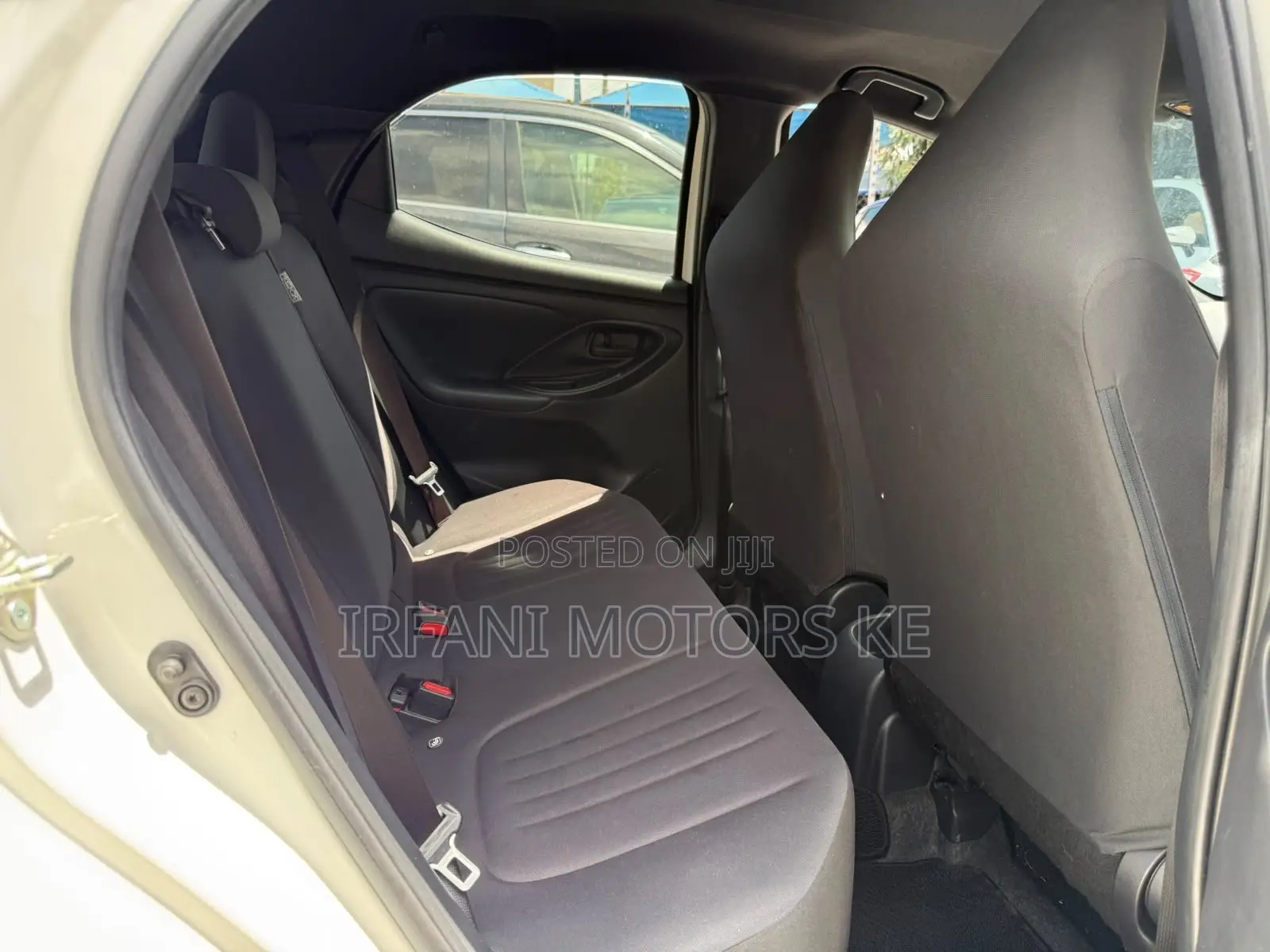 Toyota Yaris 2020 Pearl