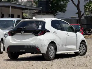 Toyota Yaris 2020 Pearl