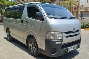 Toyota HiAce 2012 White