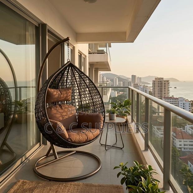 Swing Chair. - thumbnail 3