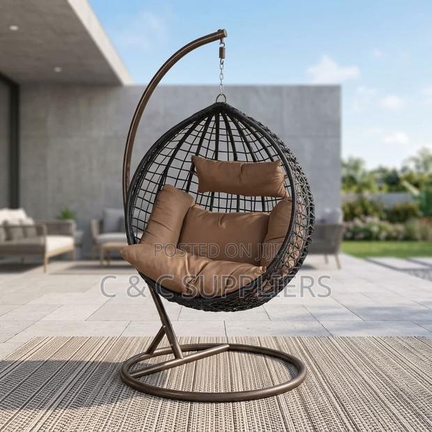 Swing Chair. - thumbnail 2