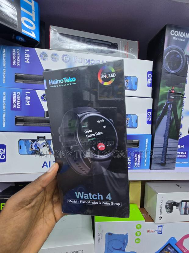 Haino Teko RW-34 AMOLED Smart Watch With Bluetooth Calling - main view