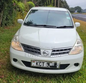 Nissan Tiida 2011 White
