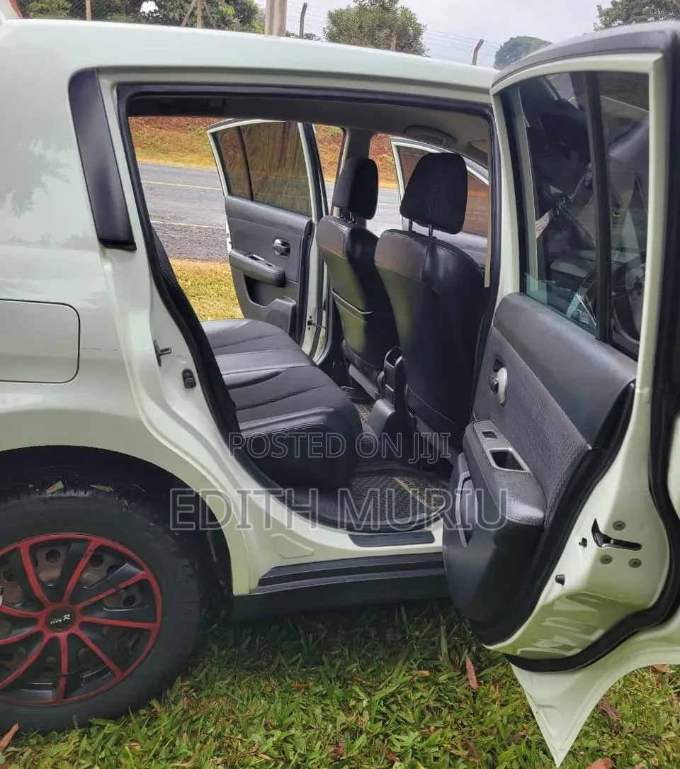 Nissan Tiida 2011 White
