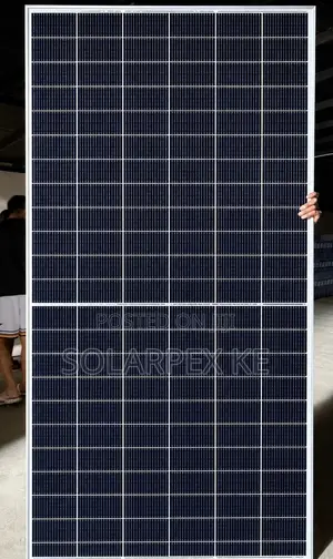 590w Solar Panel