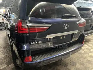 Lexus LX 2018 Blue