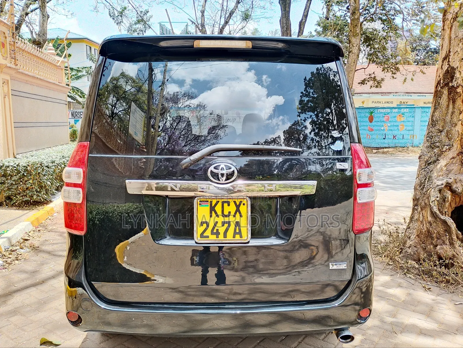 Toyota Noah 2013 Black