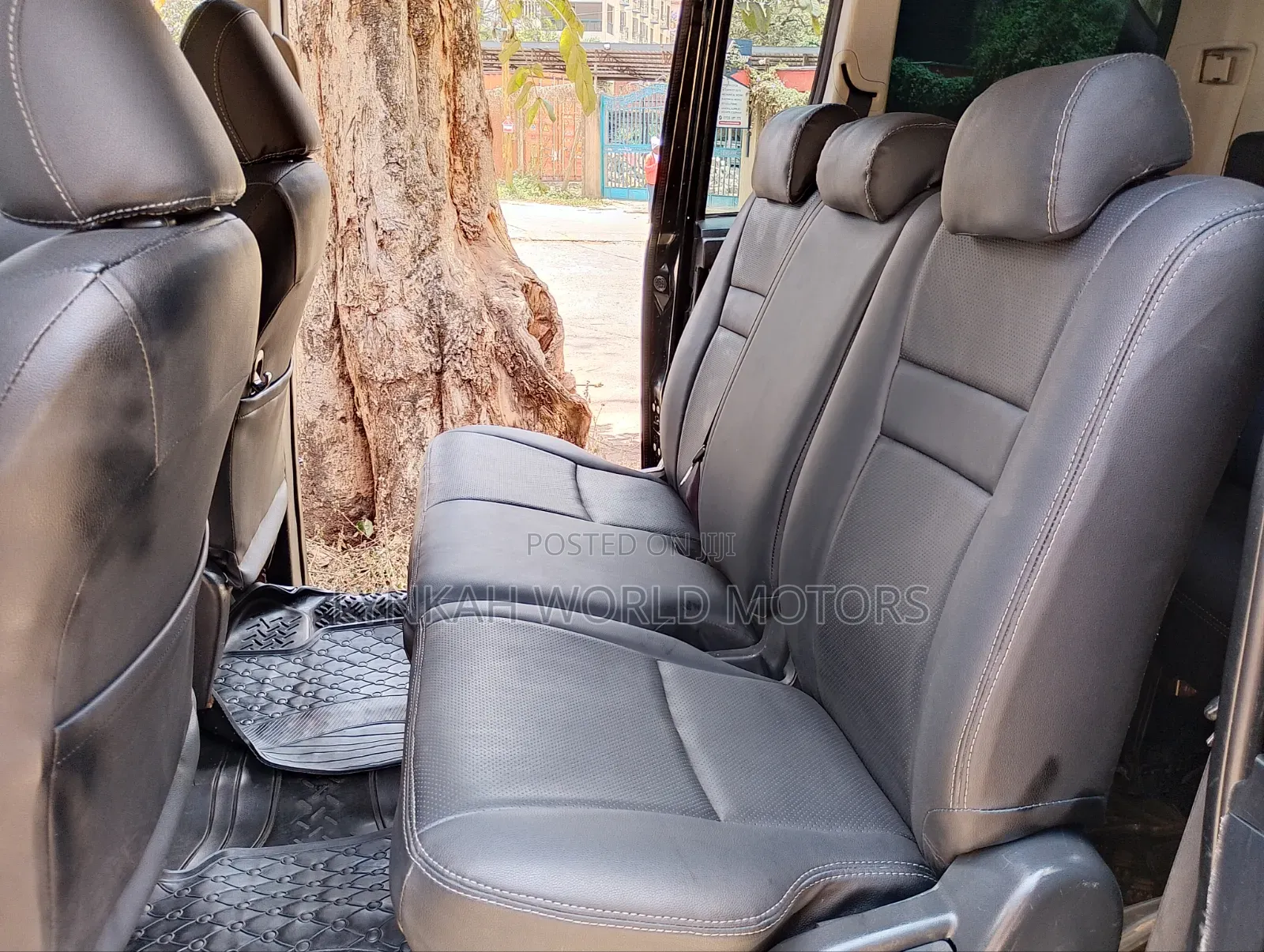 Toyota Noah 2013 Black