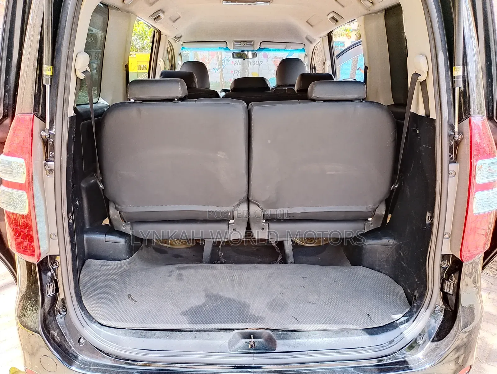 Toyota Noah 2013 Black