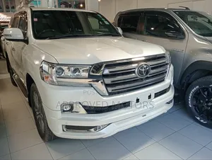 Toyota Land Cruiser 2019 White