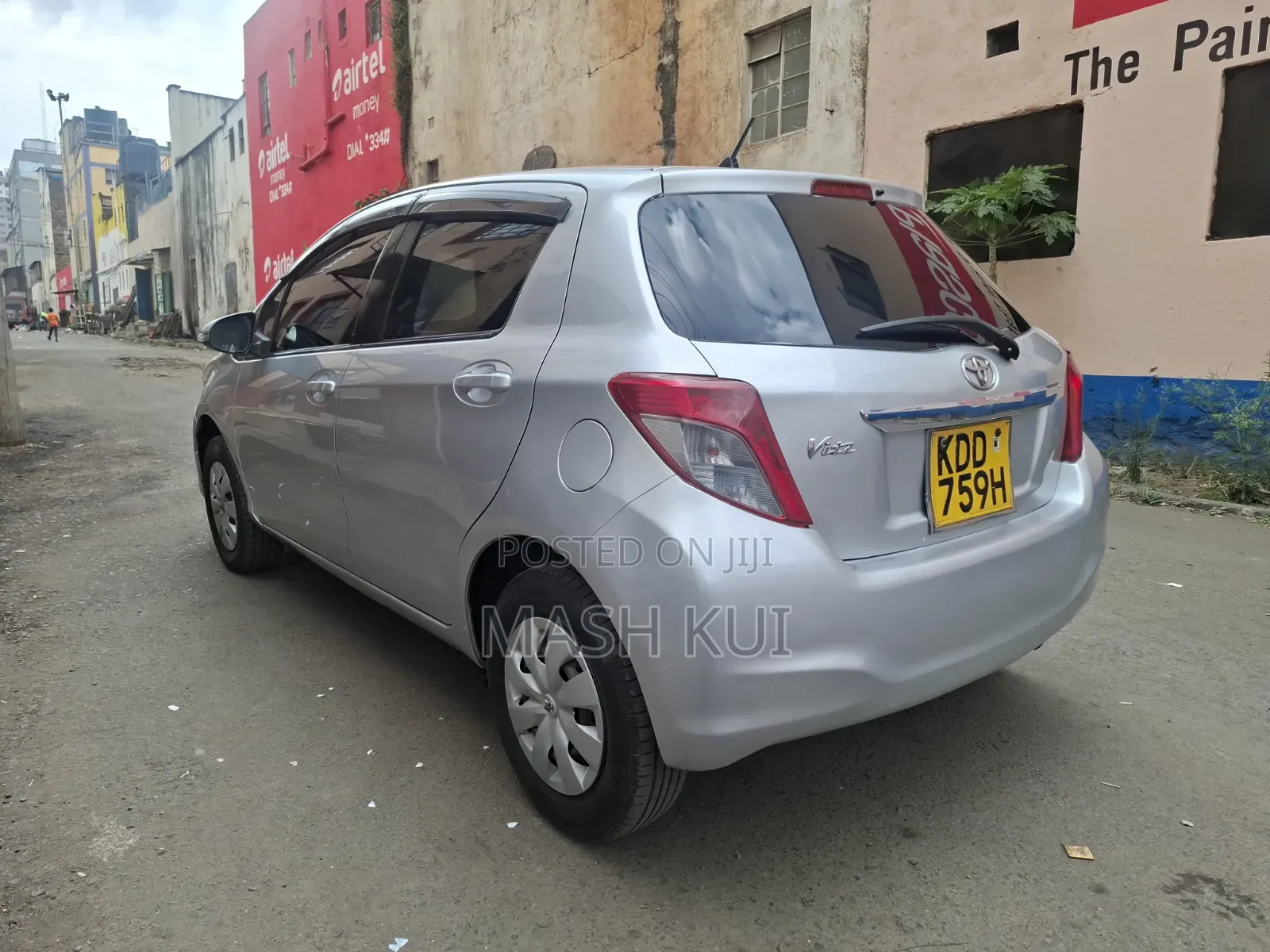 Toyota Vitz 2014 Silver
