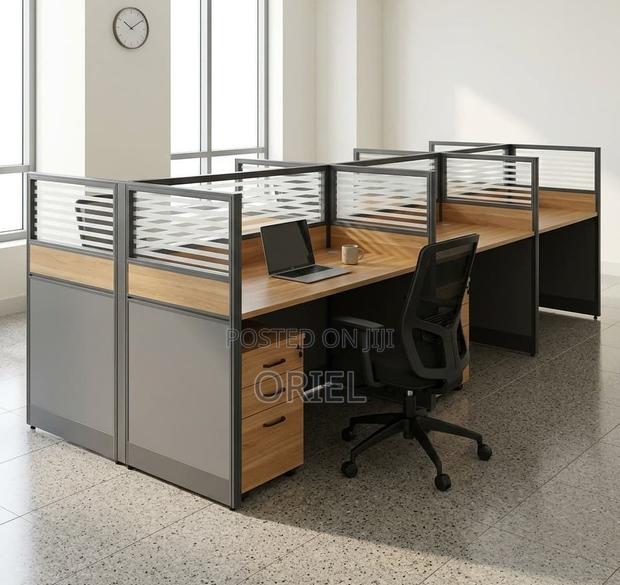 6-User Modular Office Workstation – Modern Team Desk System - thumbnail 5