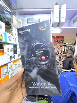 Haino Teko RW-34 Round AMOLED Smart Watch With Wireless Charging