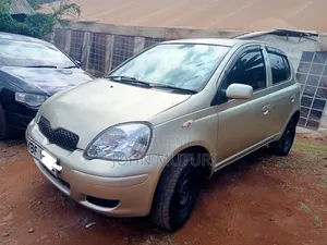 Toyota Vitz 2003 Gold