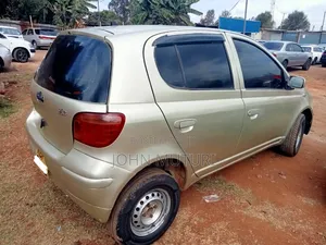 Toyota Vitz 2003 Gold