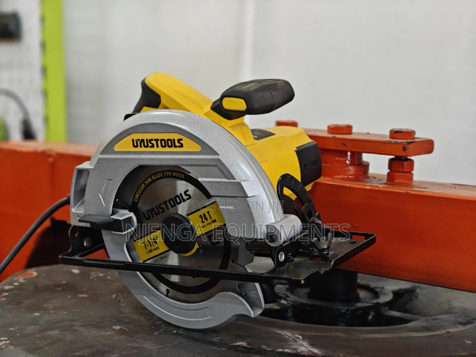 UYUSTOOLS UY-SCC185 Circular Saw