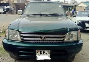 Toyota Land Cruiser Prado 2005 Green