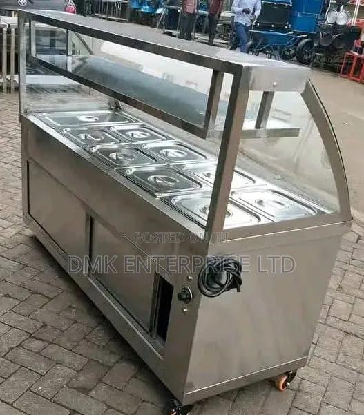 New Modern 5 Patations Bain Marie Covered With a Carved Glass