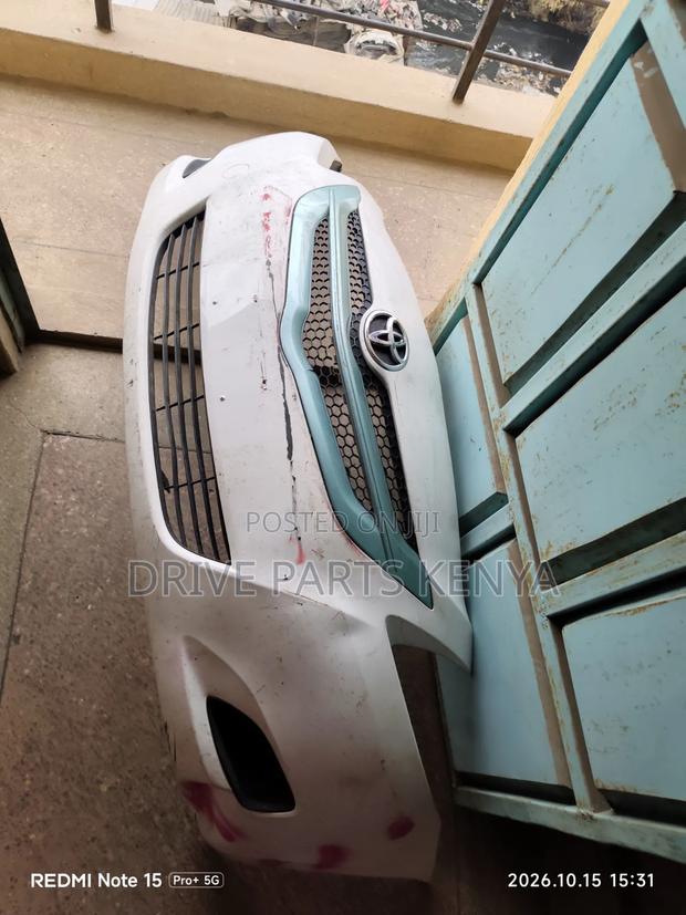 Toyota Belta Front Bumper - thumbnail 4