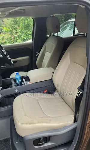 Land Rover Defender 2020 Gold