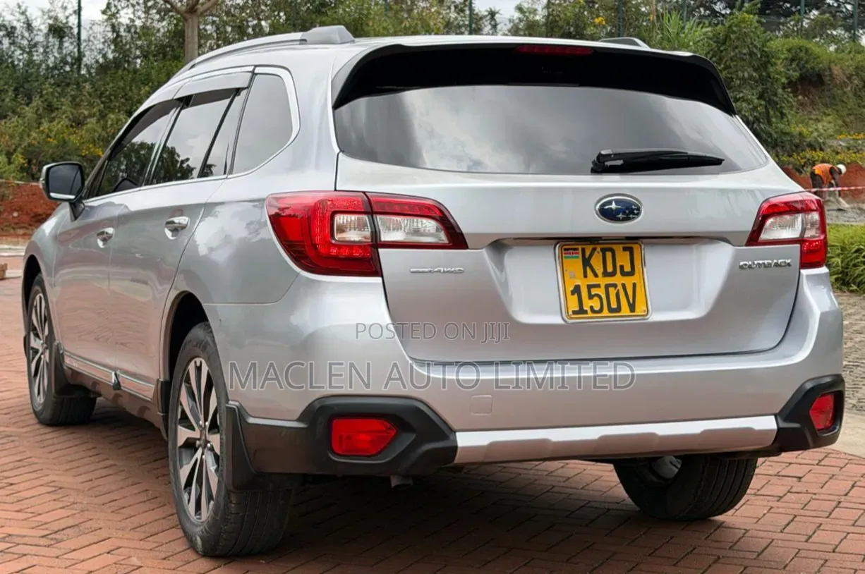 Subaru Outback 2016 Silver