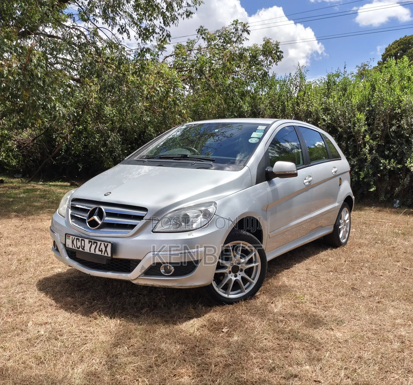 Mercedes-Benz B-Class 2011 Gray