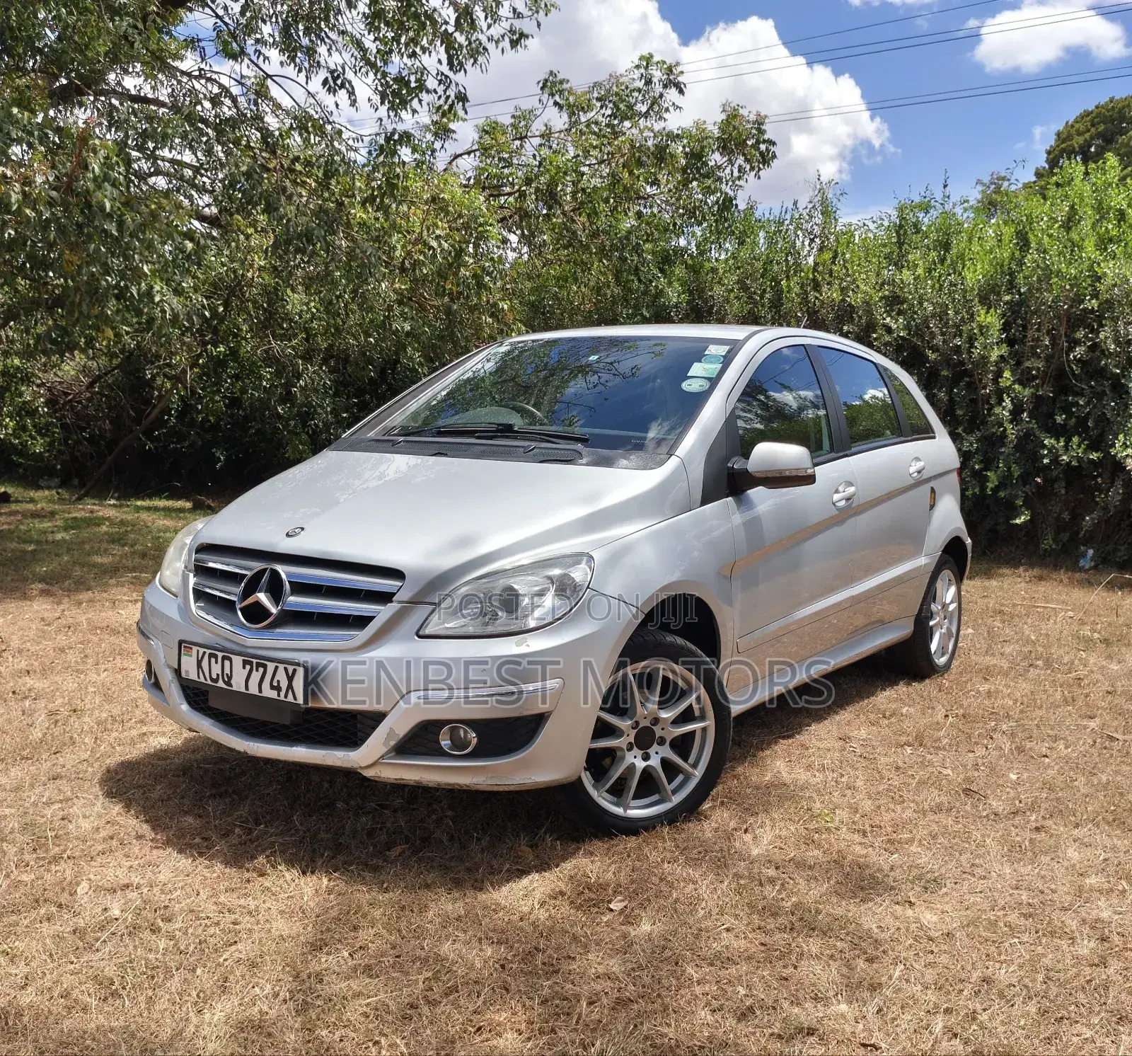 Mercedes-Benz B-Class 2011 Gray