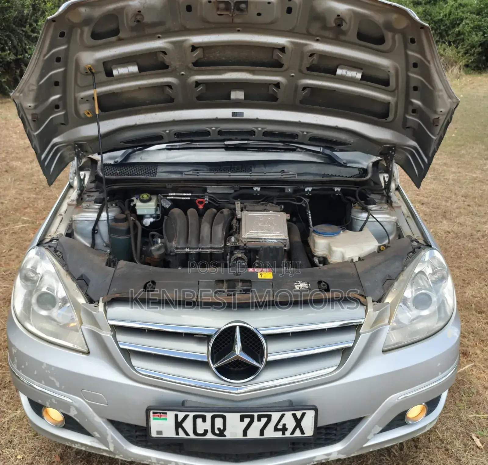 Mercedes-Benz B-Class 2011 Gray