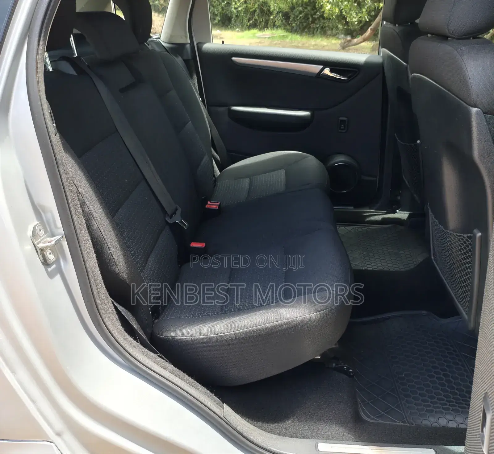 Mercedes-Benz B-Class 2011 Gray