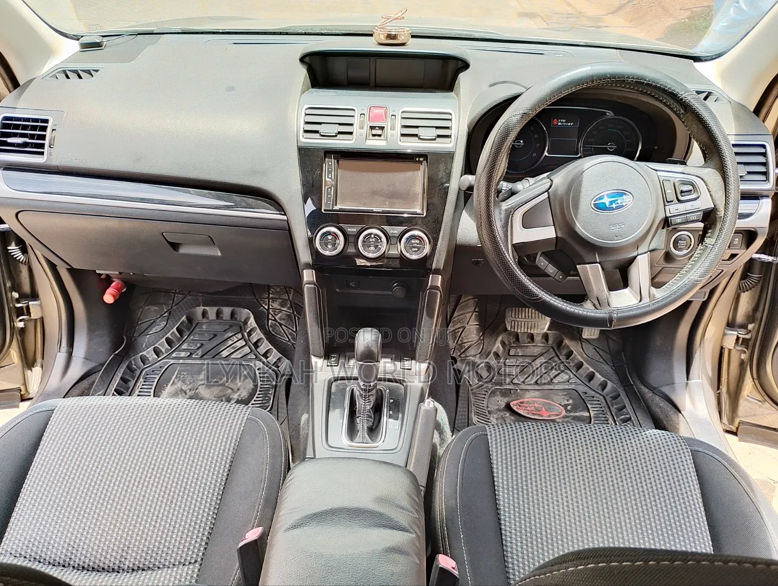 Subaru Forester 2015 Ivory