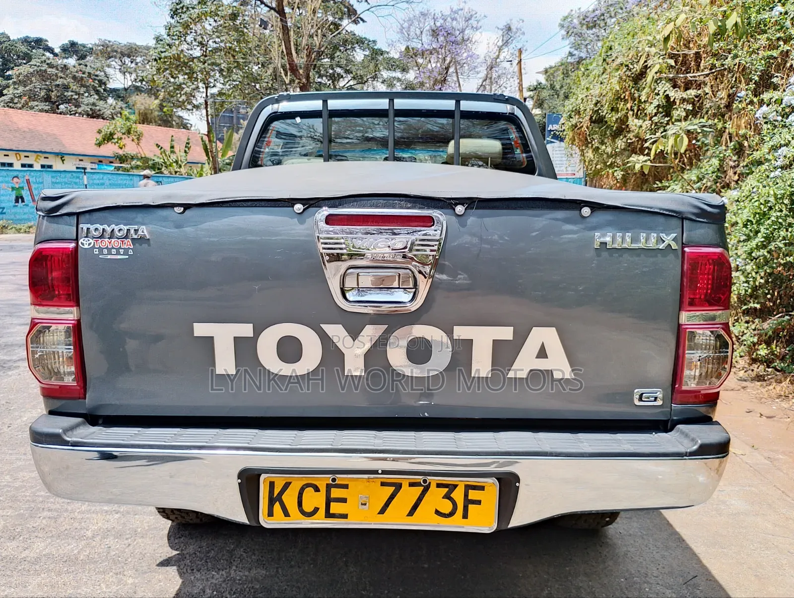 Toyota Hilux 2008 Gray
