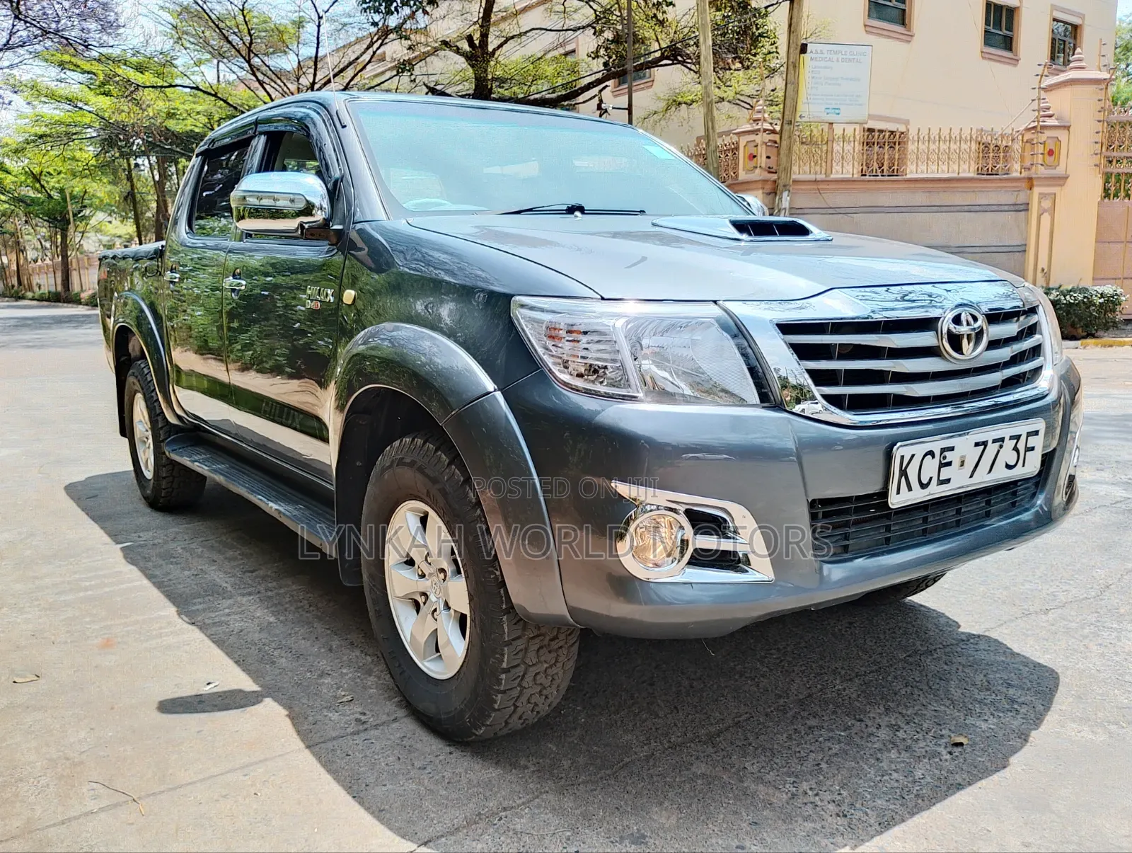 Toyota Hilux 2008 Gray