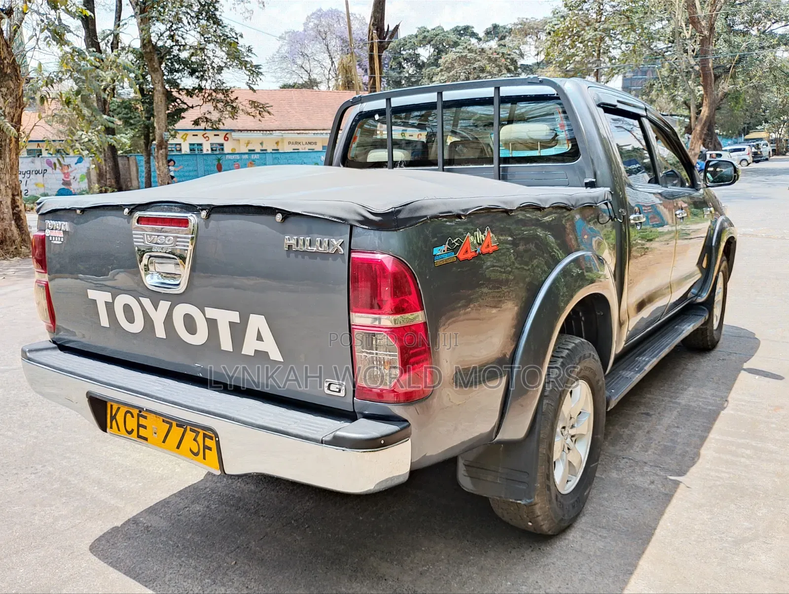 Toyota Hilux 2008 Gray