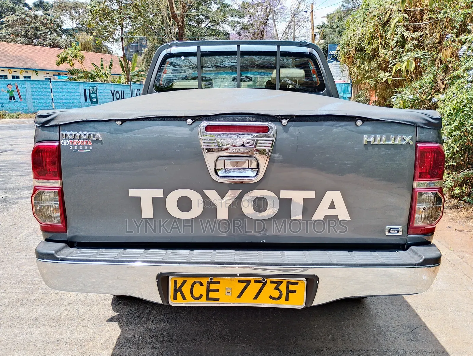 Toyota Hilux 2008 Gray