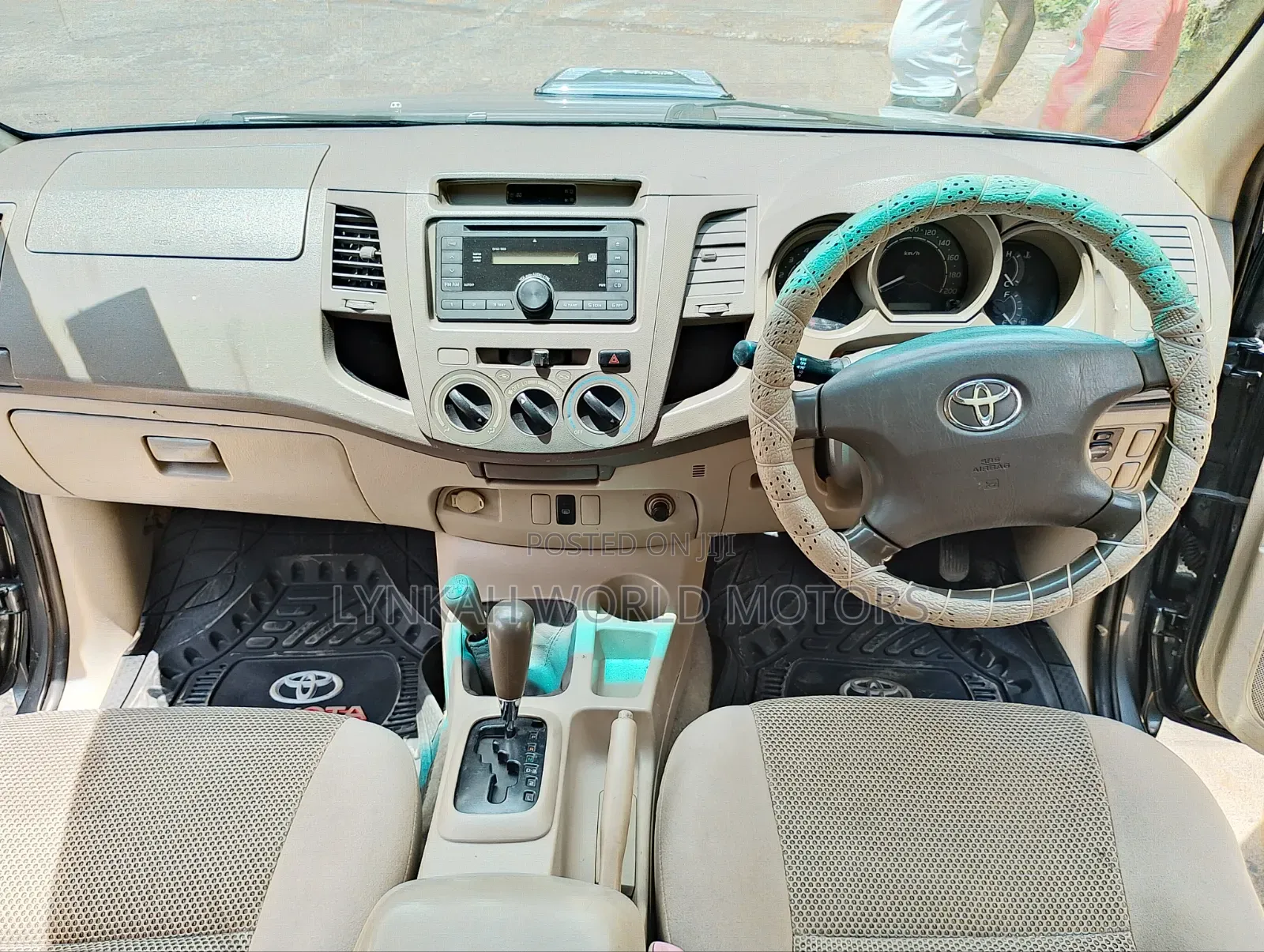 Toyota Hilux 2008 Gray