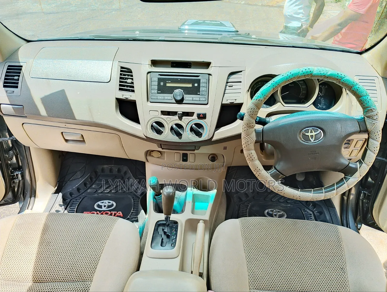 Toyota Hilux 2008 Gray
