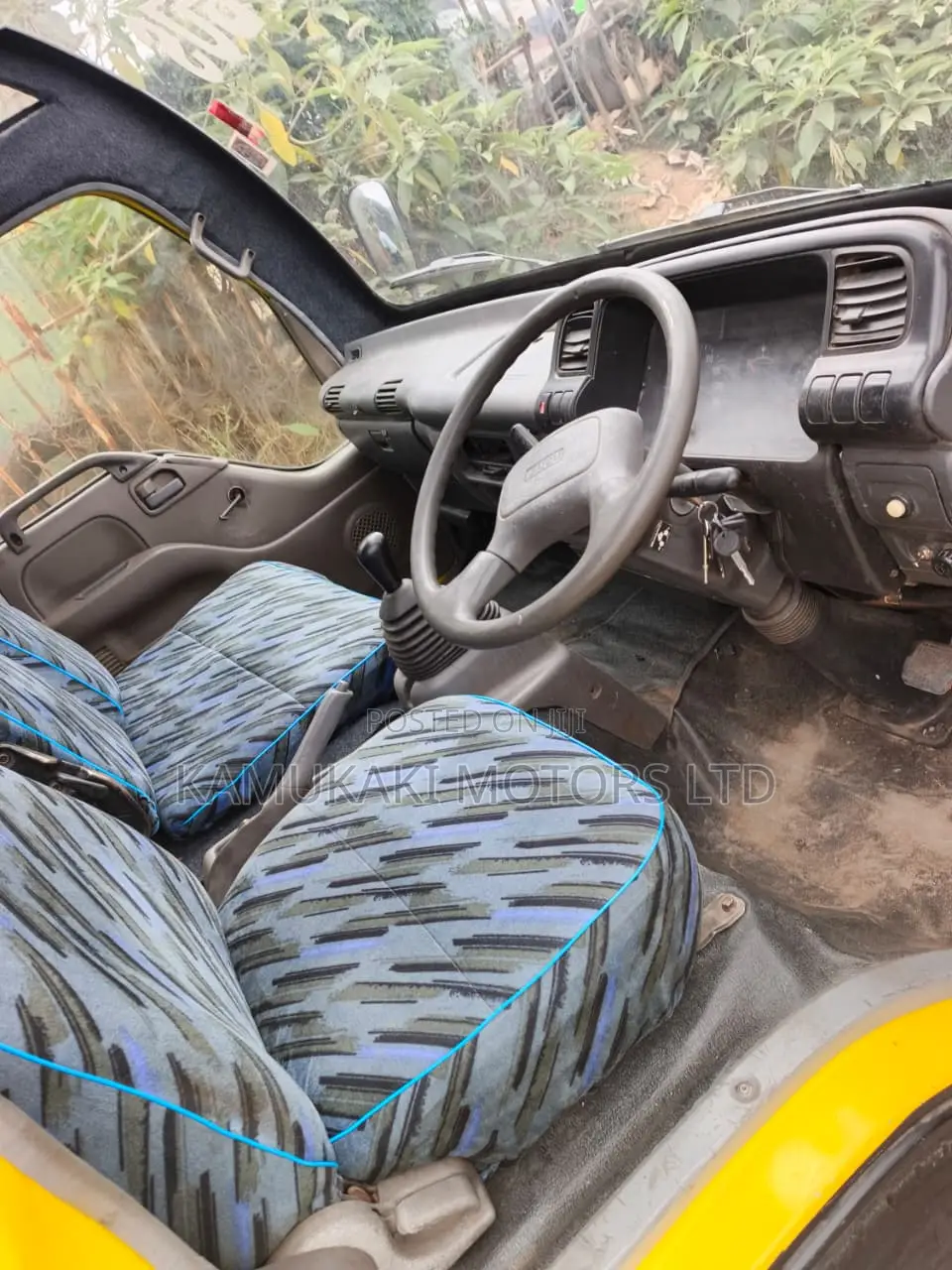 Isuzu NQR 2018 Yellow